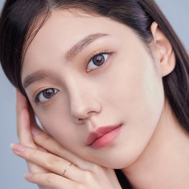 Adorable Kristin Gray - eotd